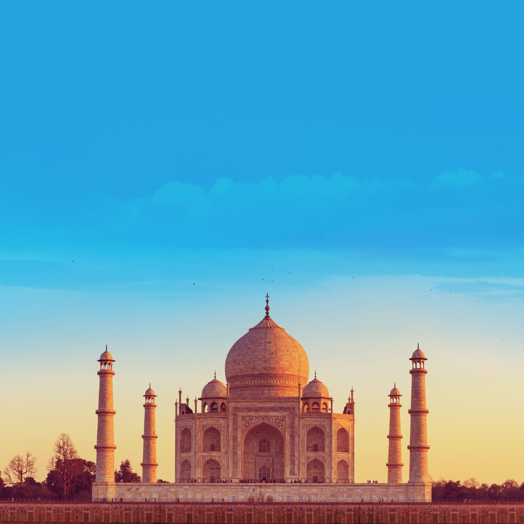 Taj Mahal Tour From Mumbai